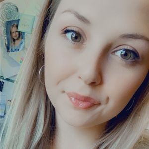 Meet your Posher, Katelynn